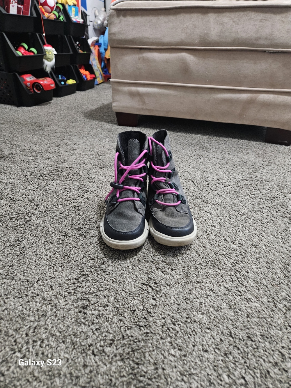 Sorel Kids Gray Waterproof Suede Winter Boots Pink Laces Youth US 13 EU 31